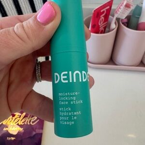 Deinde Moisture-Locking Face Stick — Teal Hydrating Primer Stick